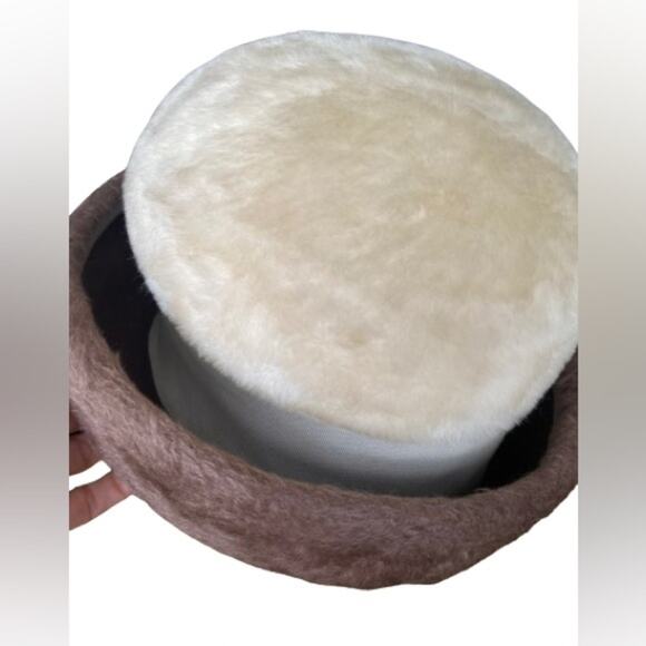 Vintage‎ Mr Charles La Vienne Beige & Cream Faux Fur Hat - Picture 4 of 6